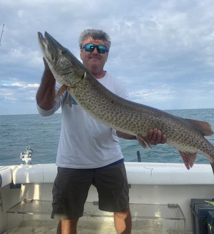 Trophy fishing on Lake St. Clair!